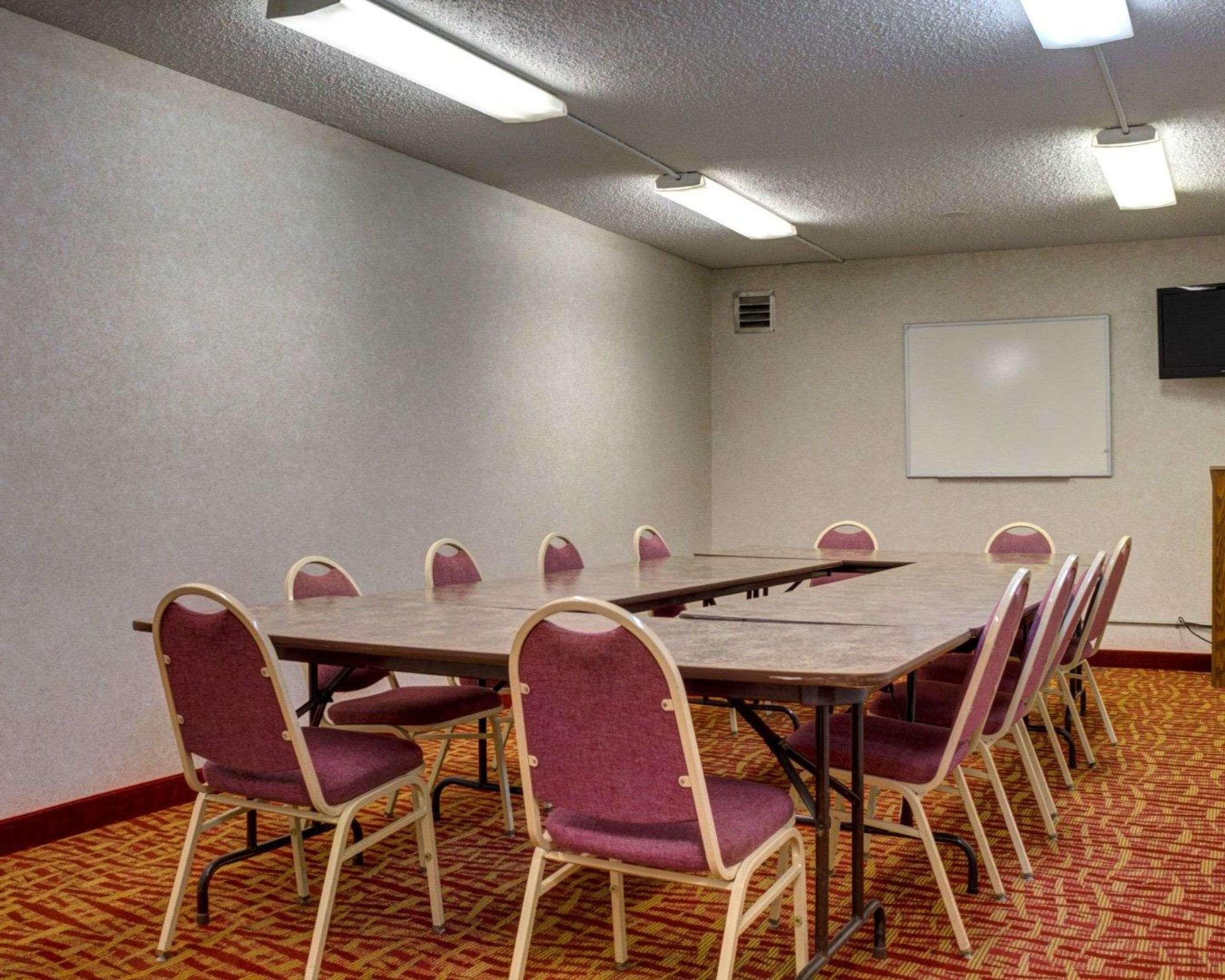 Rodeway Inn Columbia Mall Loop Grand Forks Luaran gambar